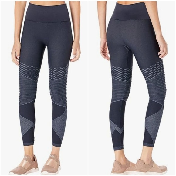 SPANX Pants - Spanx seamless leggings size small look at me now